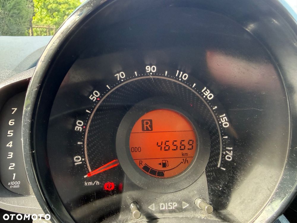 Toyota Aygo x.shift x-play connect - 14