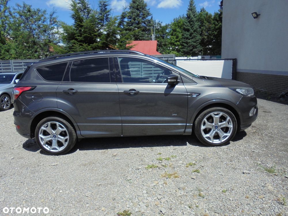 Ford Kuga - 29