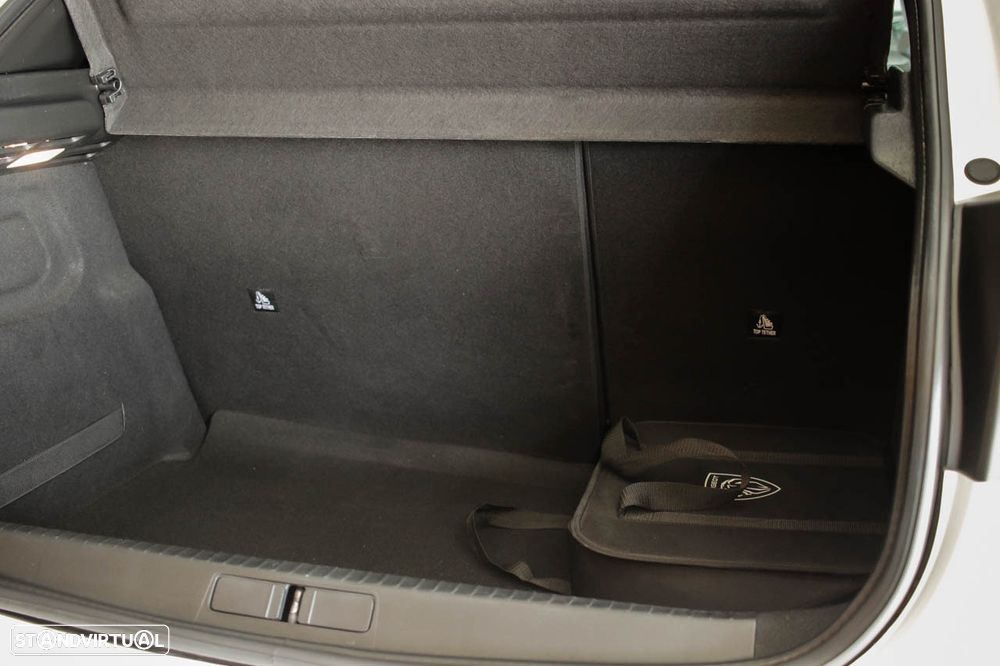 Peugeot e-208 Active Pack - 9