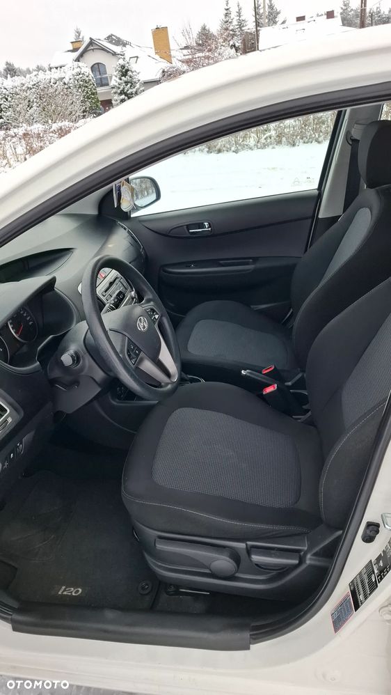 Hyundai i20 - 10