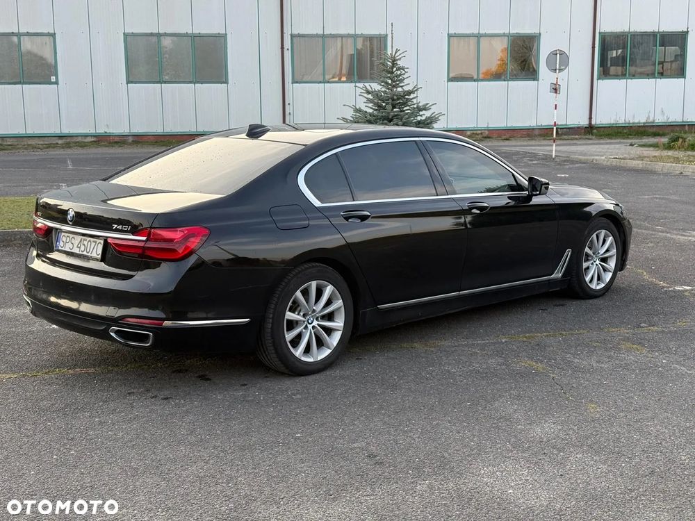 BMW Seria 7 740Li xDrive - 2