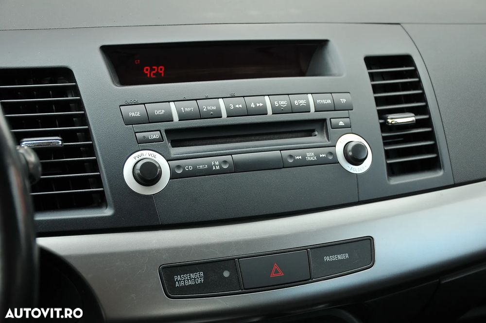 Mitsubishi Lancer 1.8 CVT Intense - 16