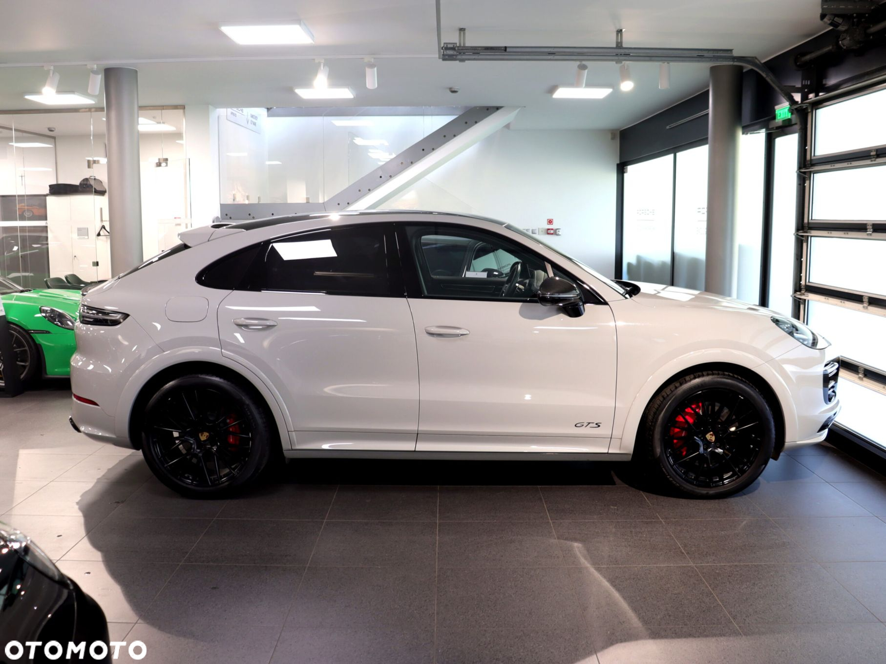 Porsche Cayenne Coupe GTS - 6