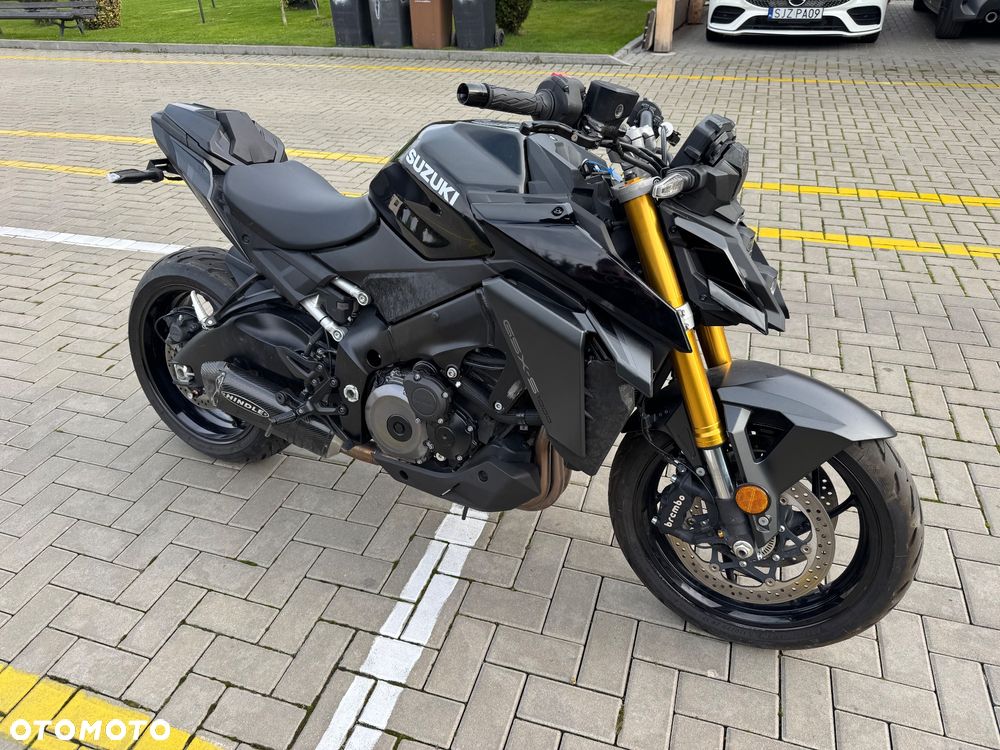 Suzuki GSX 1000 - 6