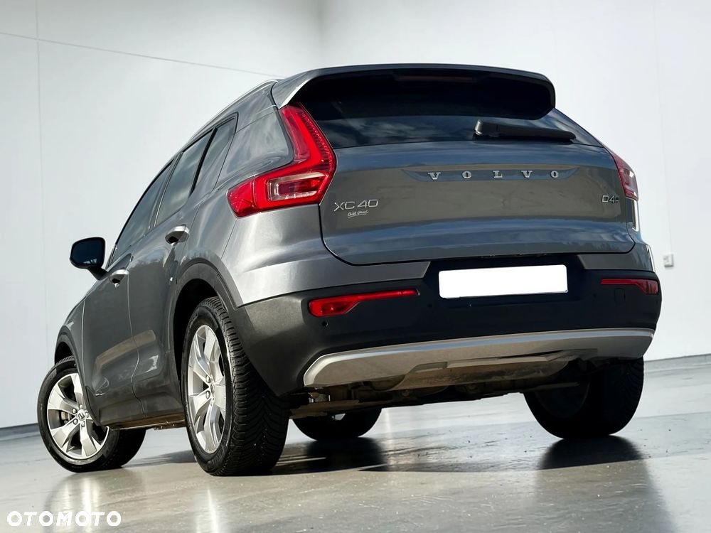 Volvo XC 40 D4 AWD Geartronic Momentum - 15