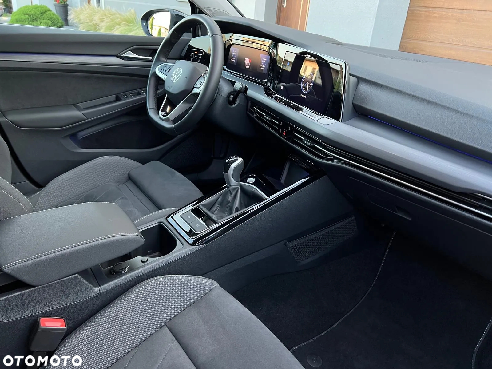 Volkswagen Golf VIII 1.5 TSI EVO Style - 11