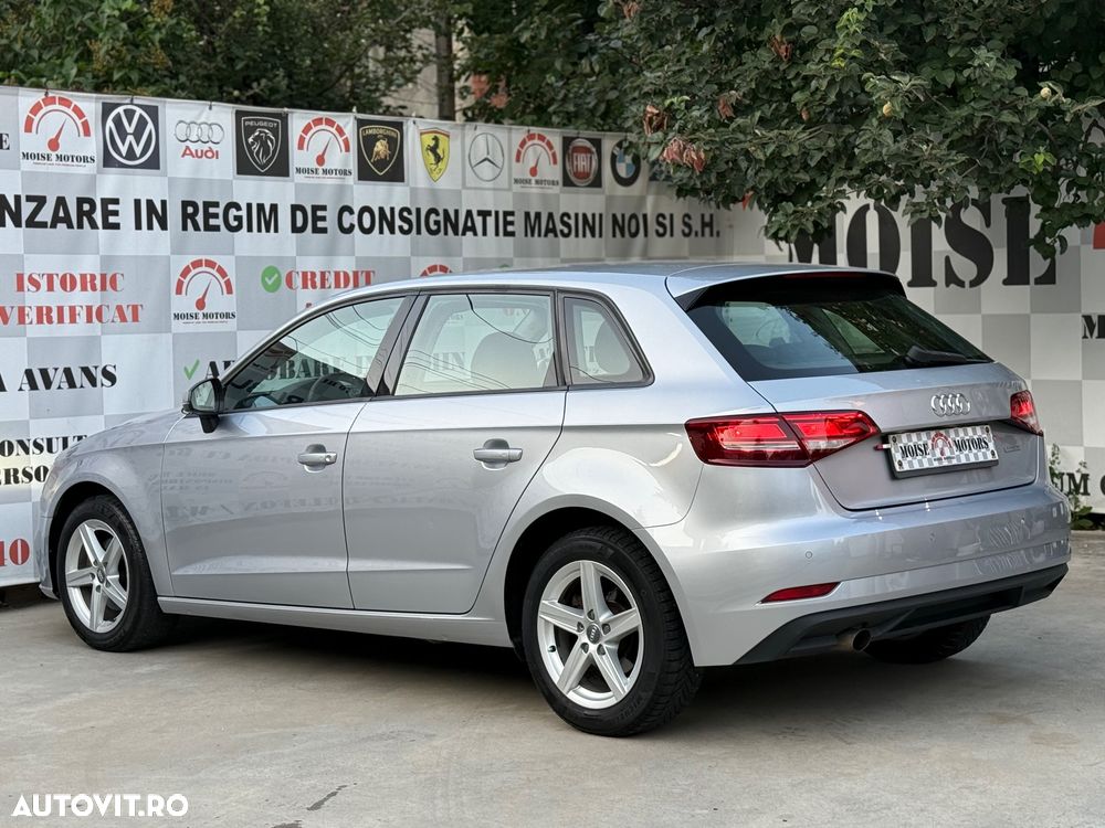 Audi A3 Sportback 1.0 TFSI S tronic Design - 2