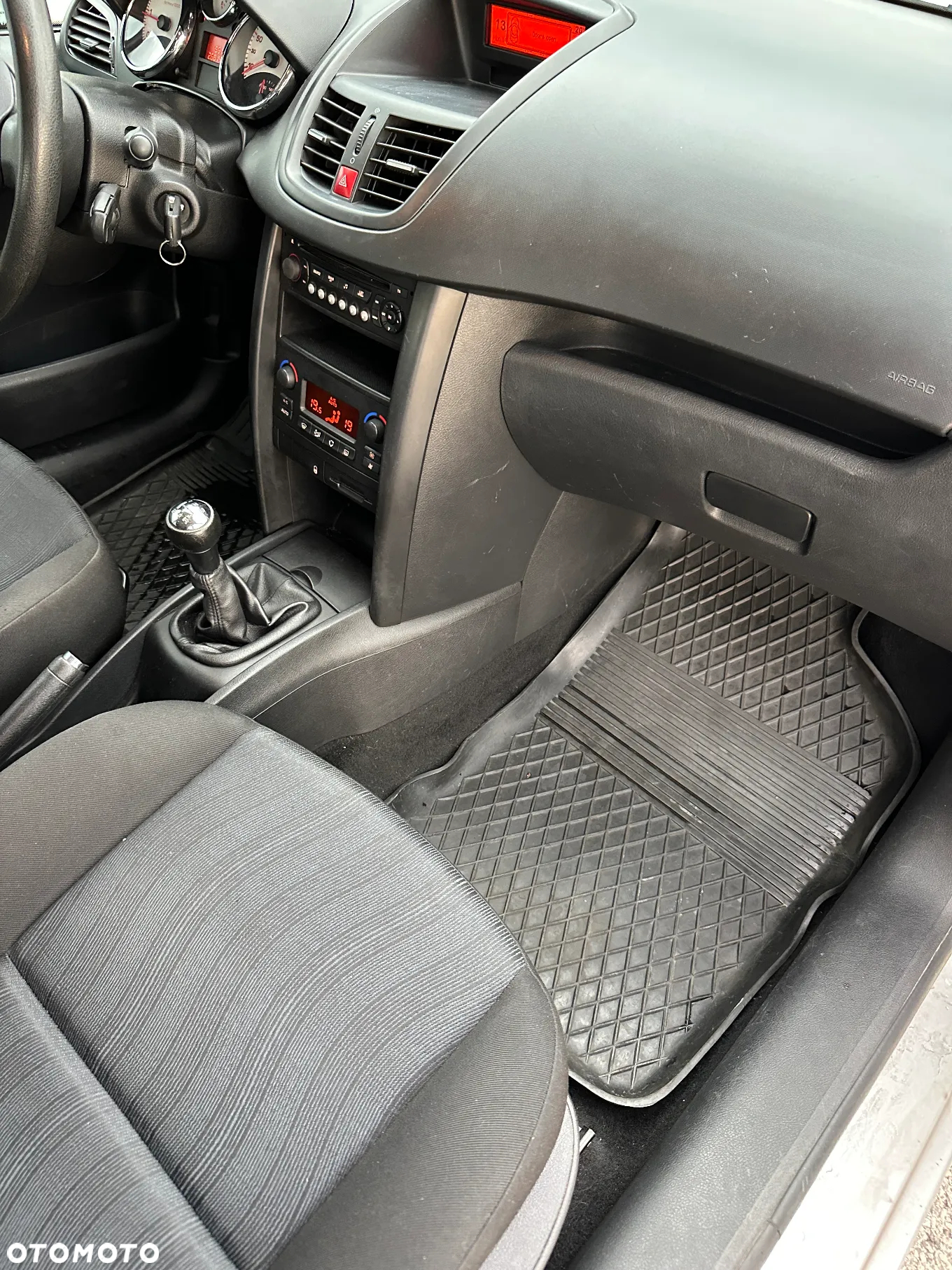 Peugeot 207 1.4 HDi Trendy - 13