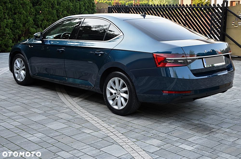 Skoda Superb 2.0 TDI SCR Active DSG - 3