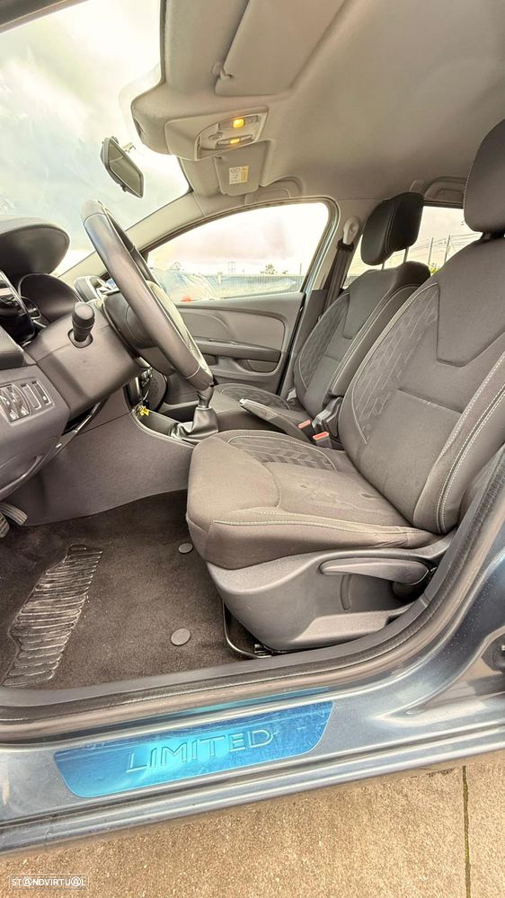 Renault Clio Sport Tourer - 6