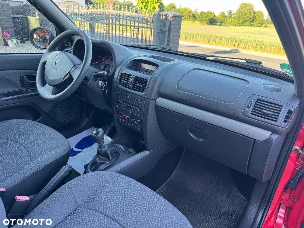 Renault Clio 1.2 Campus Authentique - 18
