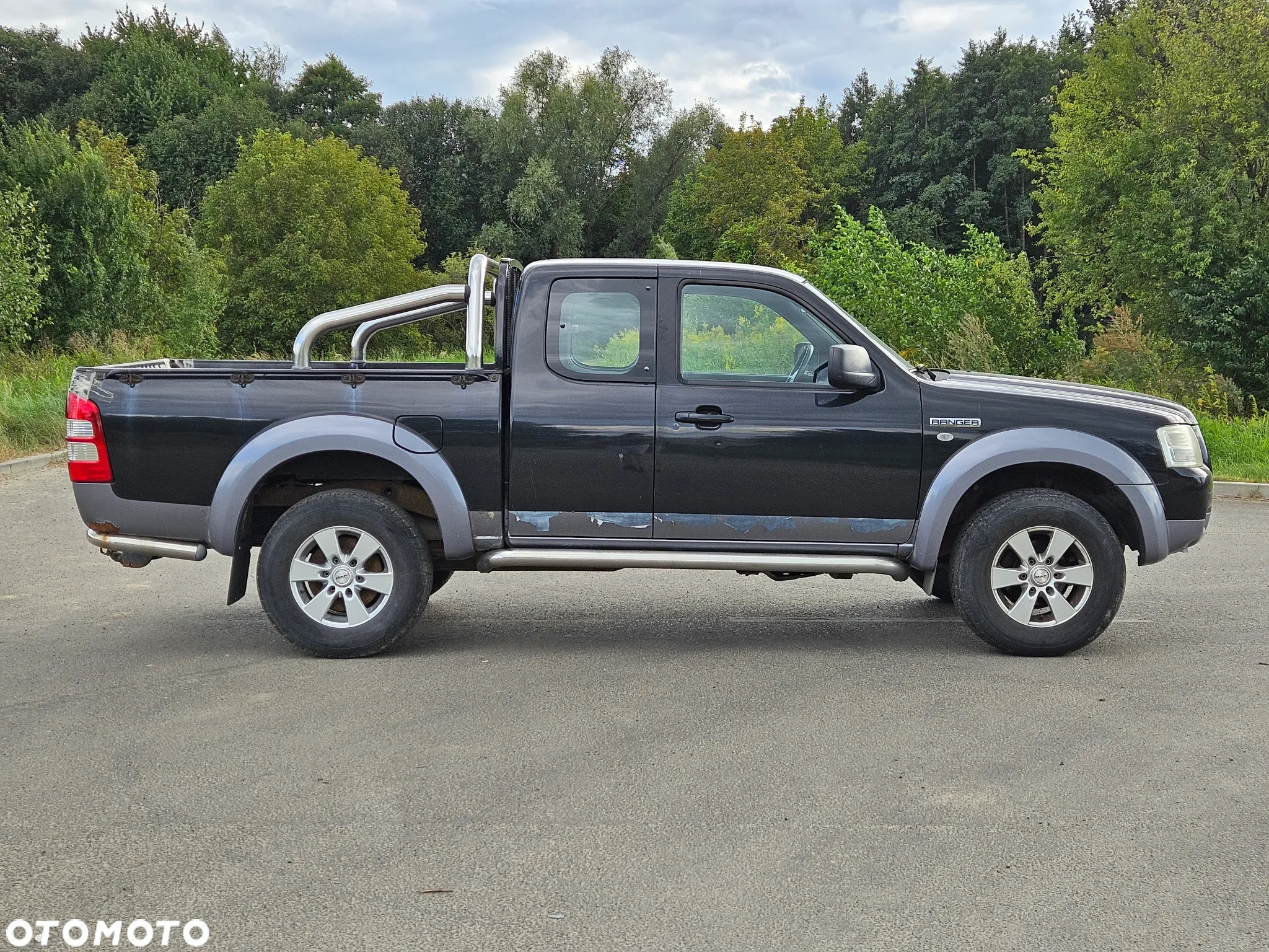Ford Ranger 2.5 TDCi EC XLT 1 - 2