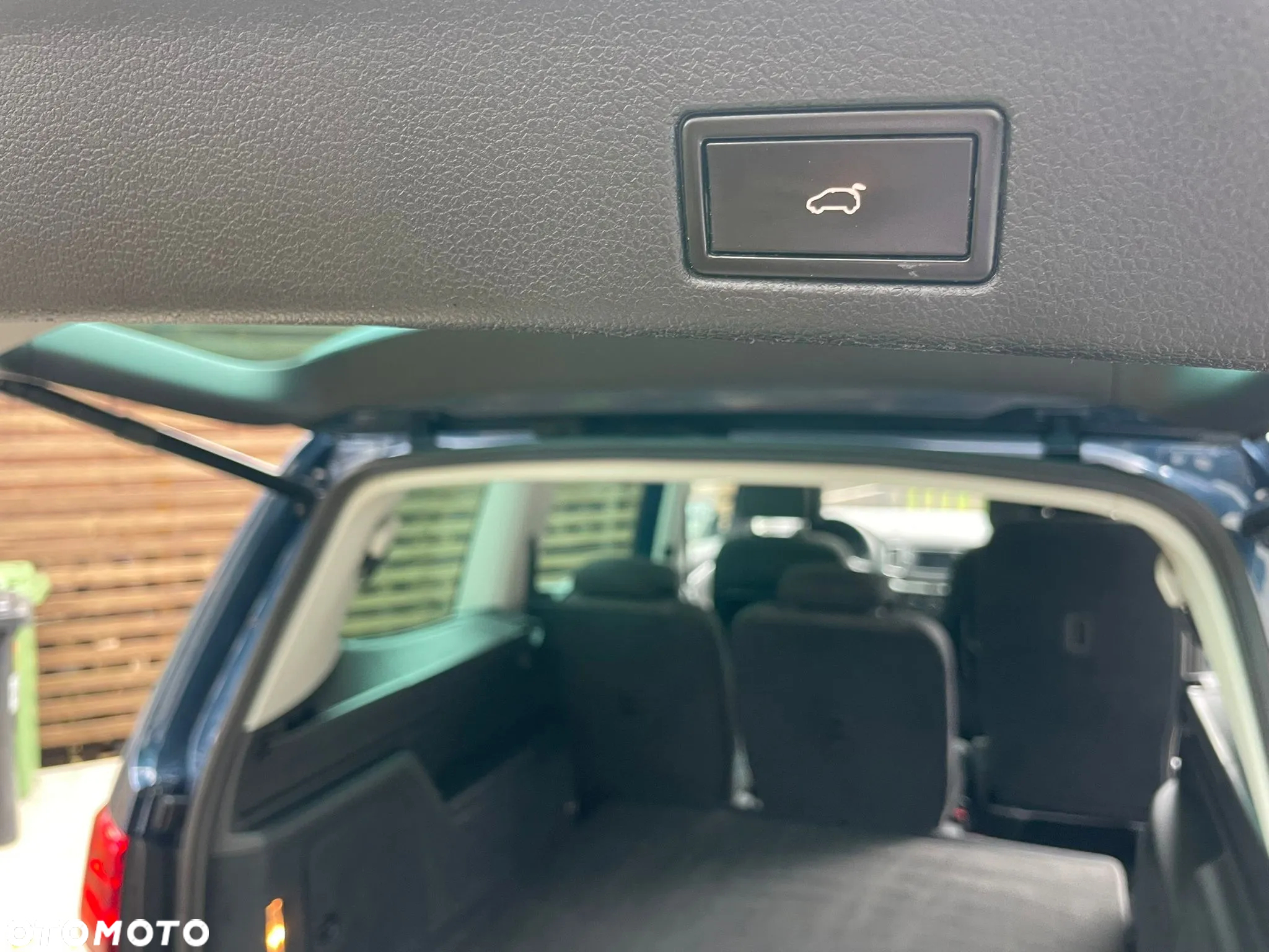 Volkswagen Sharan 2.0 TDI (BlueMotion Technology) Highline - 27