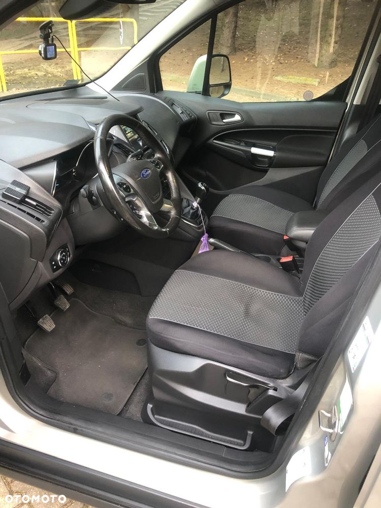 Ford Tourneo Connect Grand - 8
