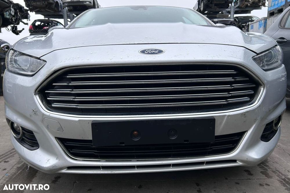 BARA FATA completa cu proiectoare FORD MONDEO MK5