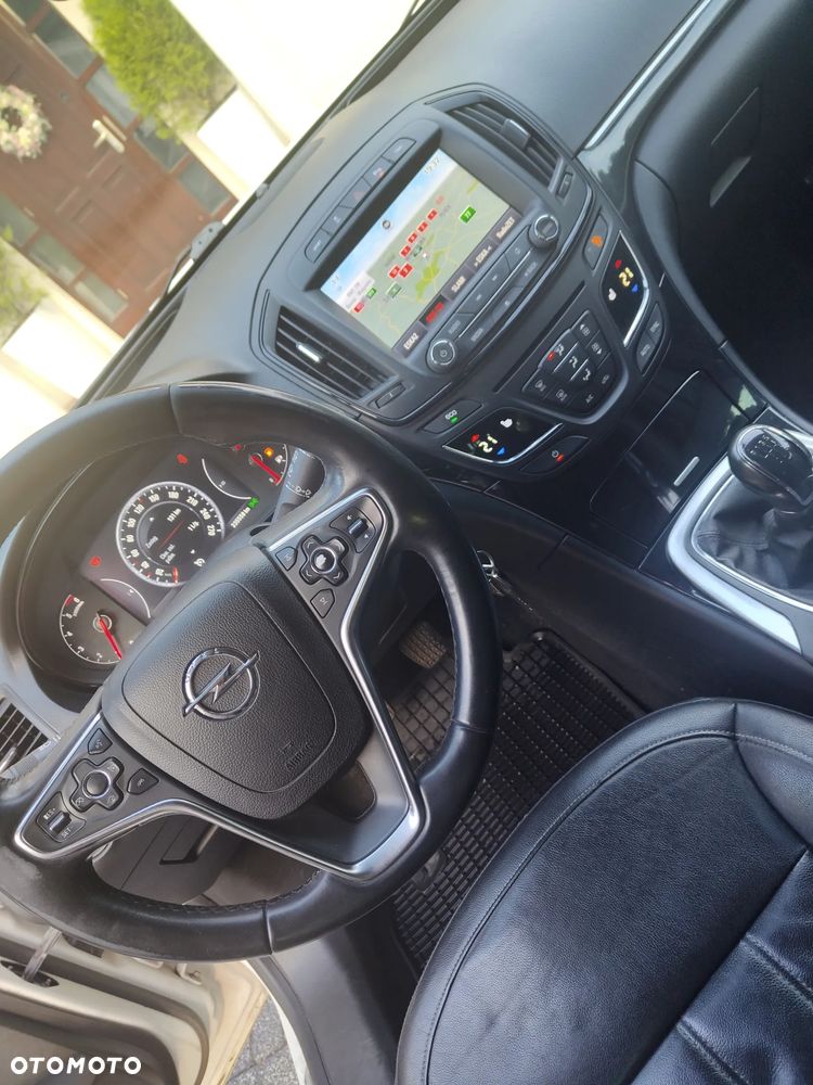 Opel Insignia 2.0 CDTI Cosmo - 17