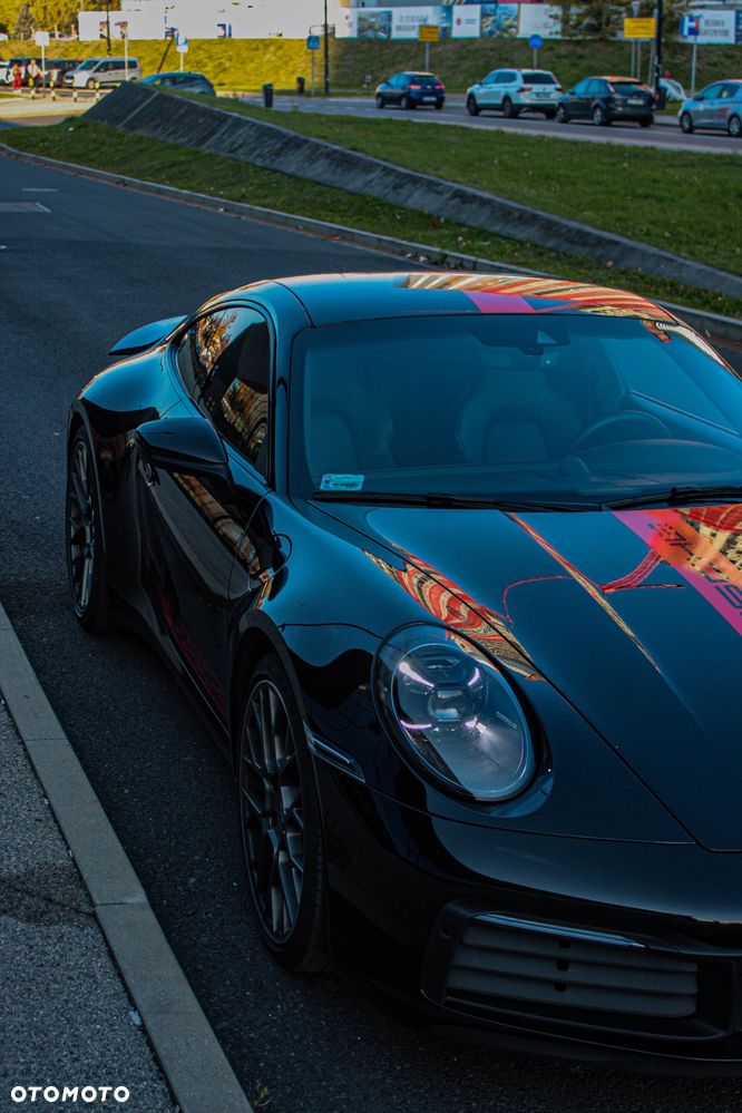 Porsche 911 Carrera 4S - 4