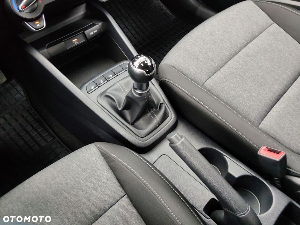 Kia Stonic 1.2 L - 21