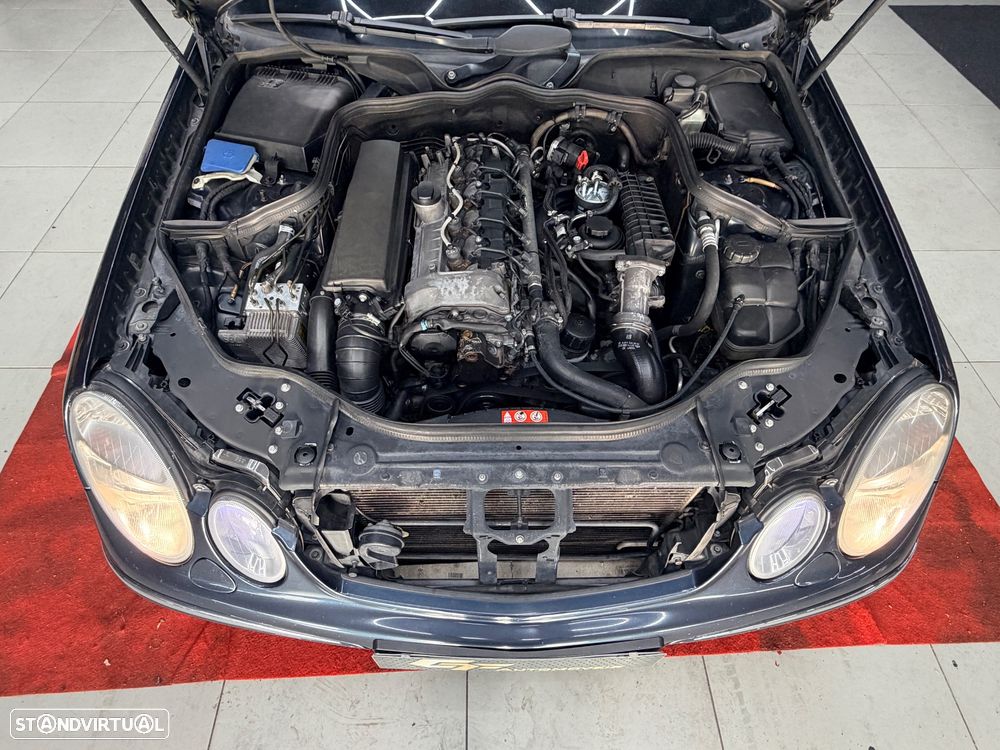 Mercedes-Benz E 270 CDi Elegance - 27