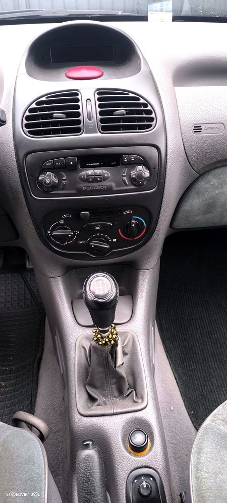 Peugeot 206 1.1 XR - 2