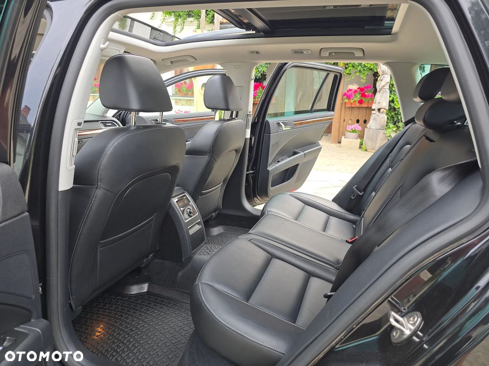 Skoda Superb 2.0 TDI 4x4 Platinum Outdoor DSG - 36