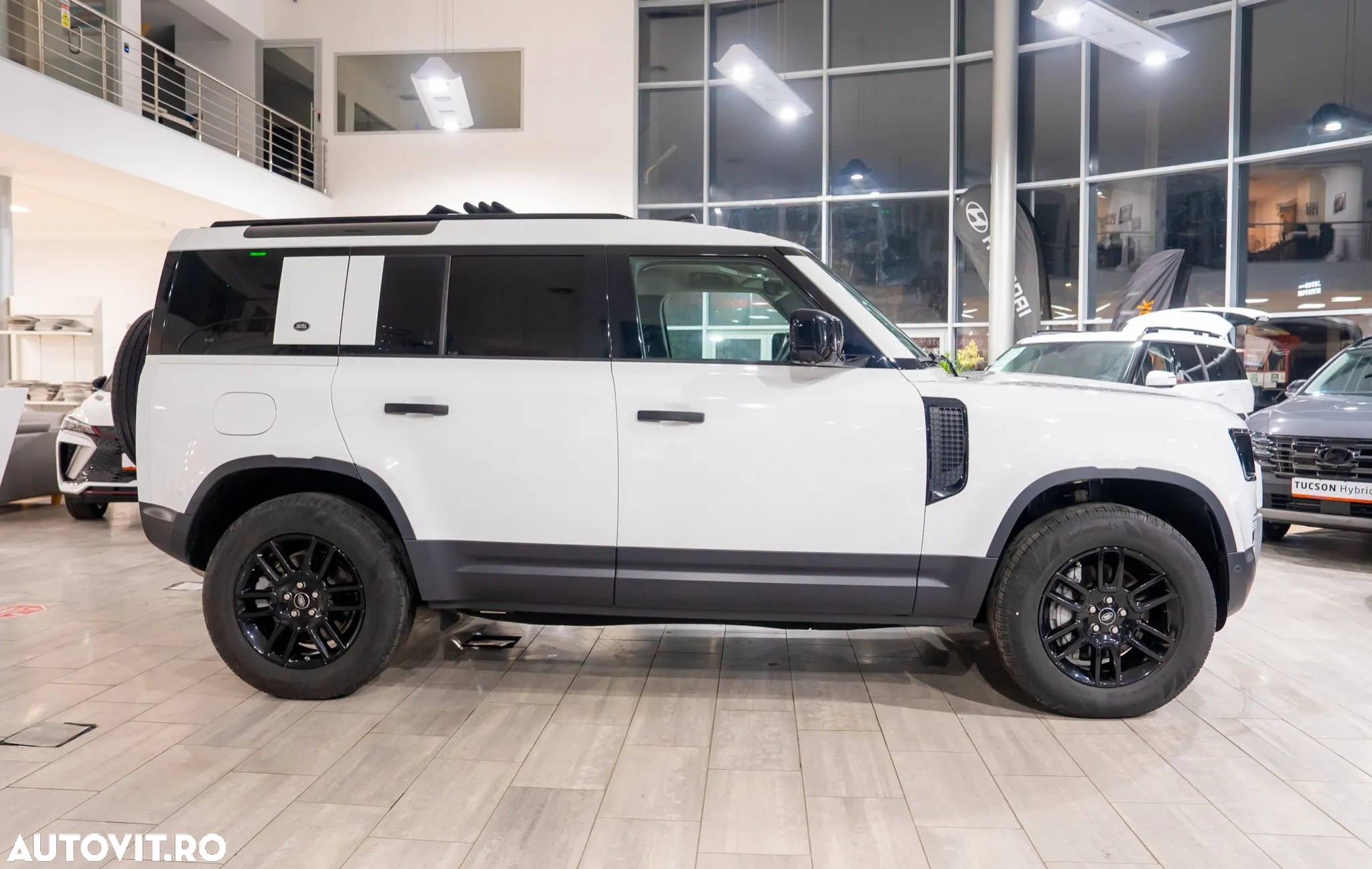 Land Rover Defender 110 3.0D 300 MHEV Hard Top SE - 12