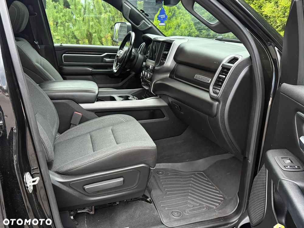 RAM 1500 - 8