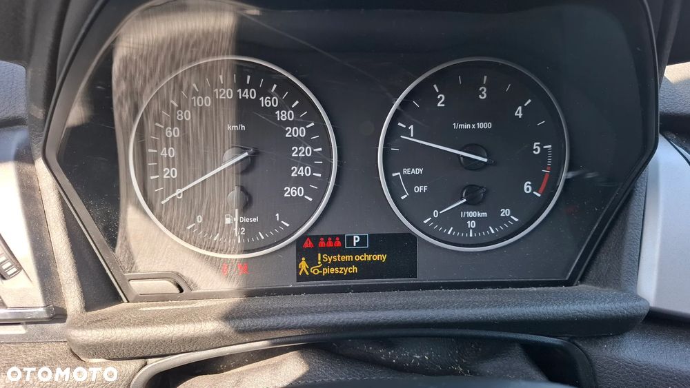 BMW Seria 2 218d GT - 16