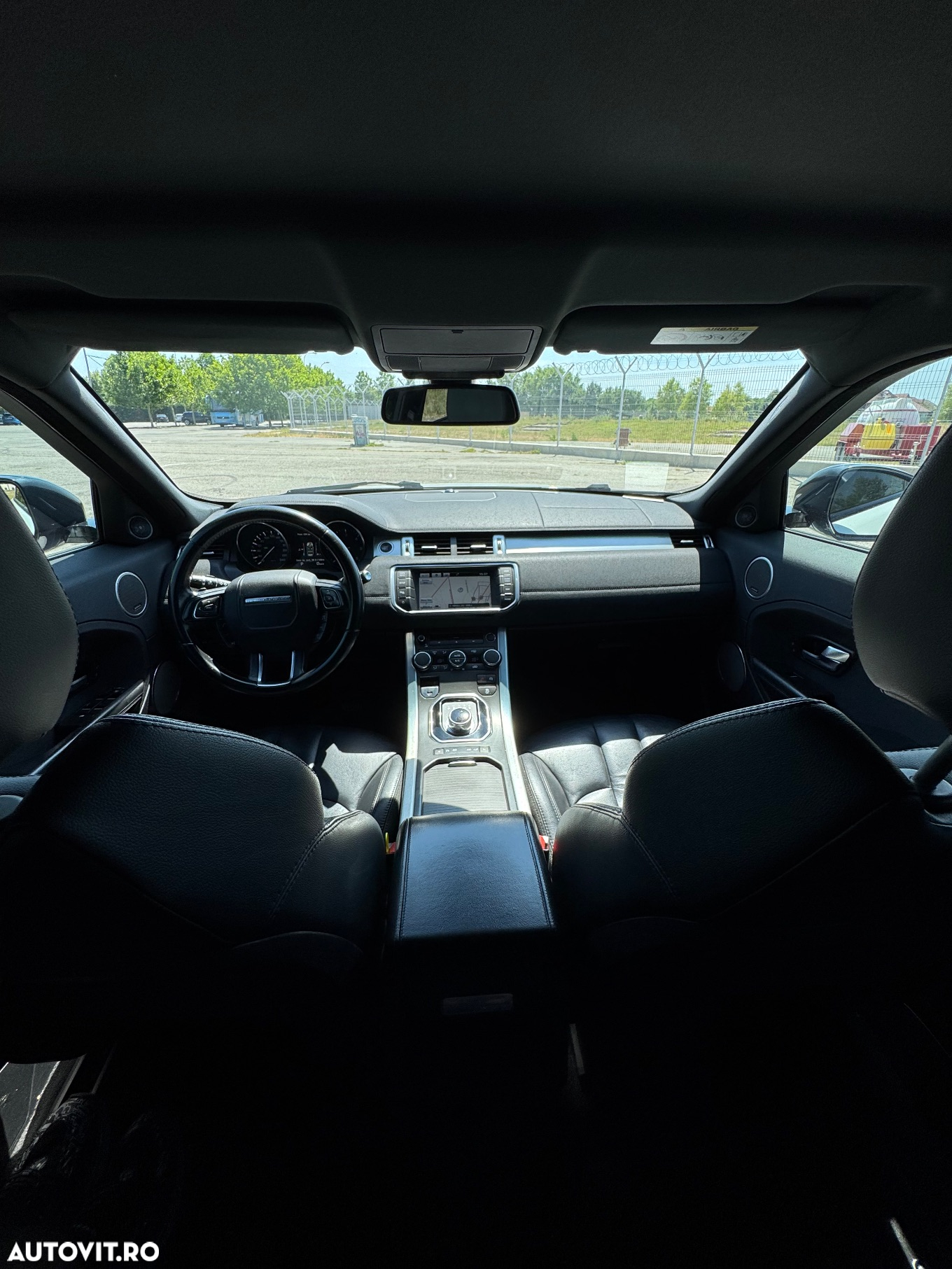 Land Rover Range Rover Evoque - 15