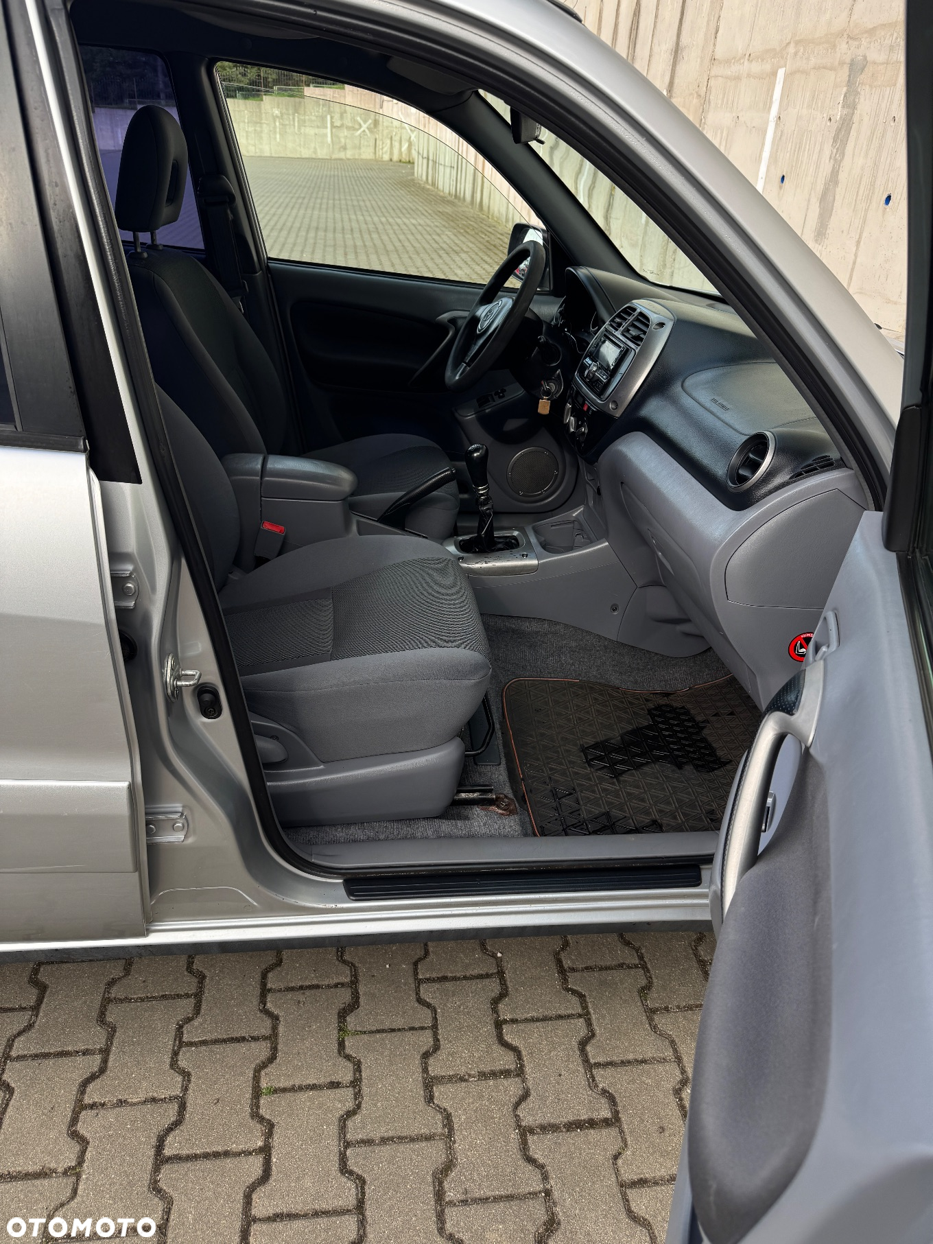 Toyota RAV4 2.0 D-4D 4x4 - 6