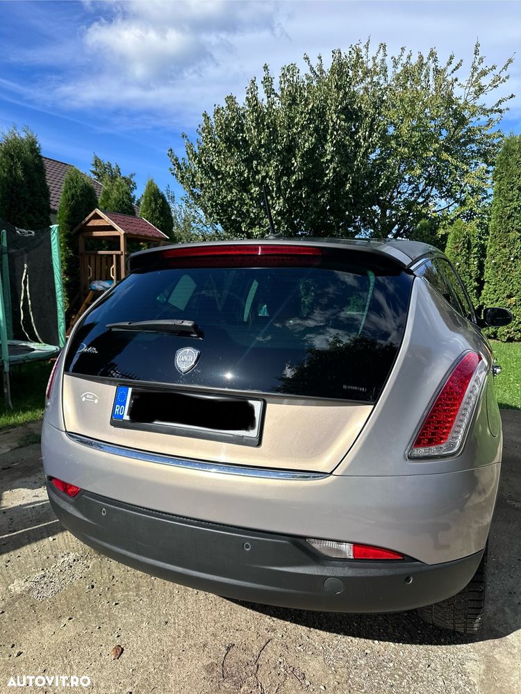 Lancia Delta 1.6 MultiJet Aut. Oro - 20