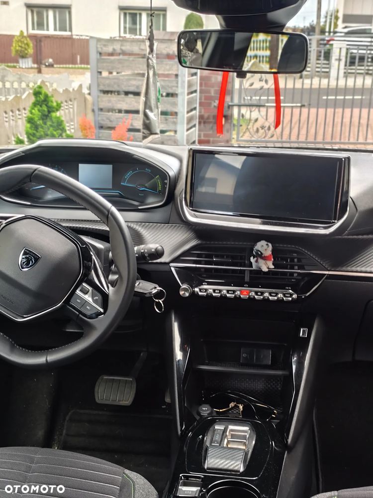 Peugeot 2008 50kWh Allure - 9