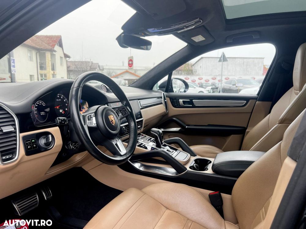 Porsche Cayenne Turbo - 5