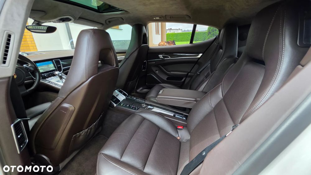 Porsche Panamera - 6