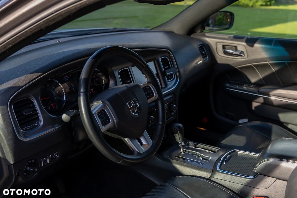 Dodge Charger - 7
