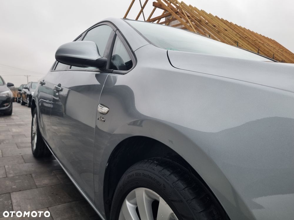 Opel Astra 1.4 Turbo Active - 11