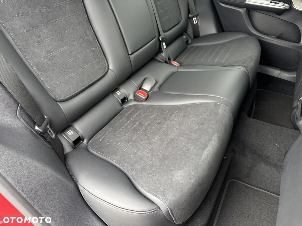 Mercedes-Benz GLC - 21