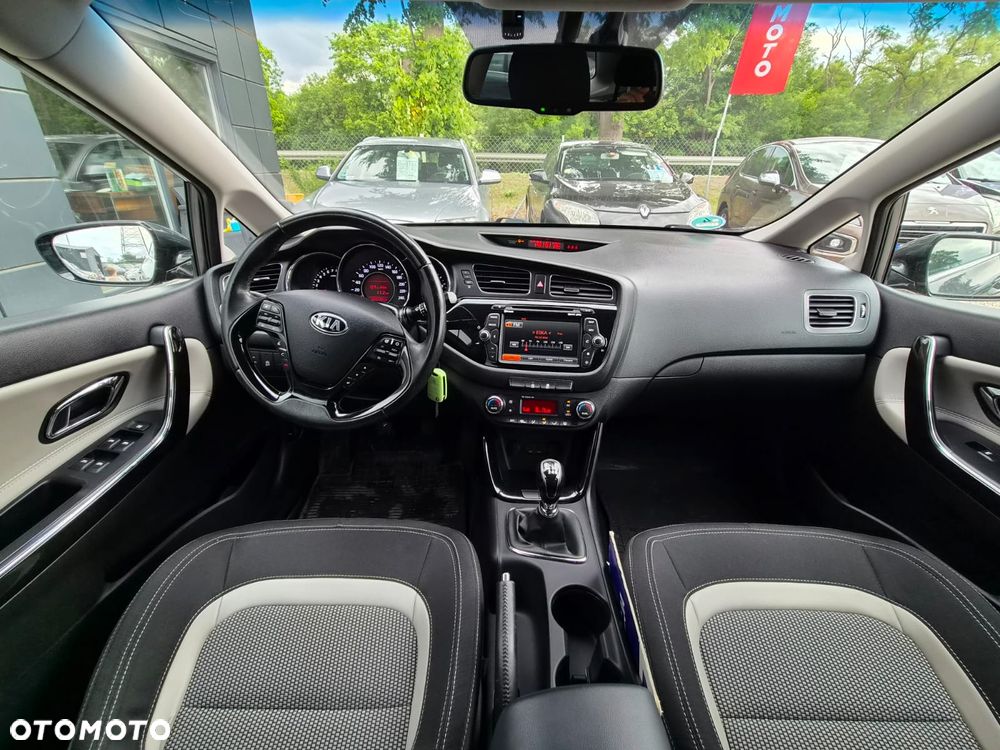 Kia Ceed - 17