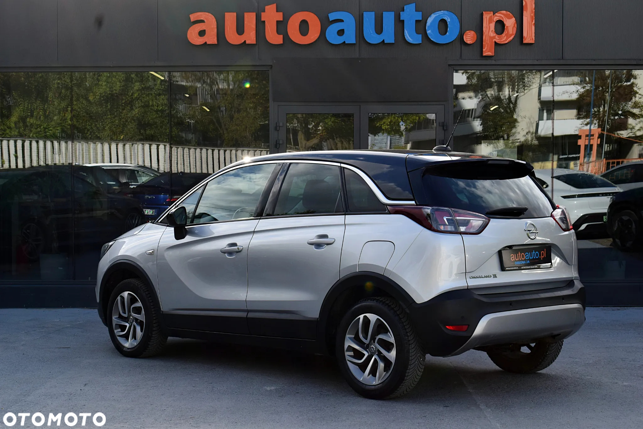 Opel Crossland X 1.2 T Enjoy S&S - 18