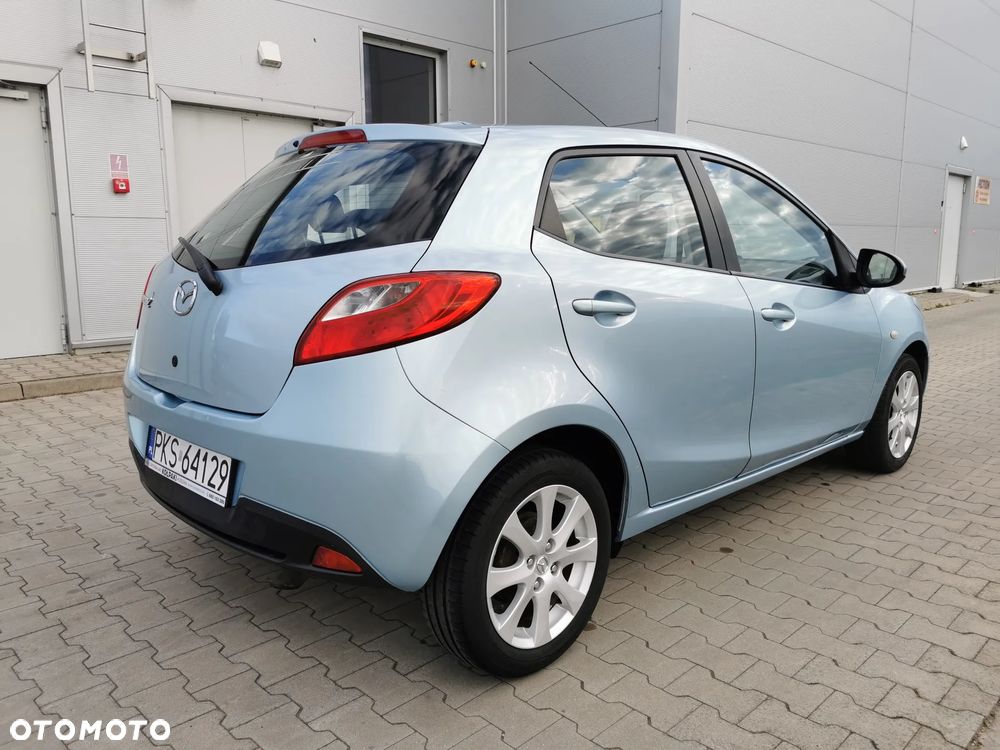 Mazda 2 - 5