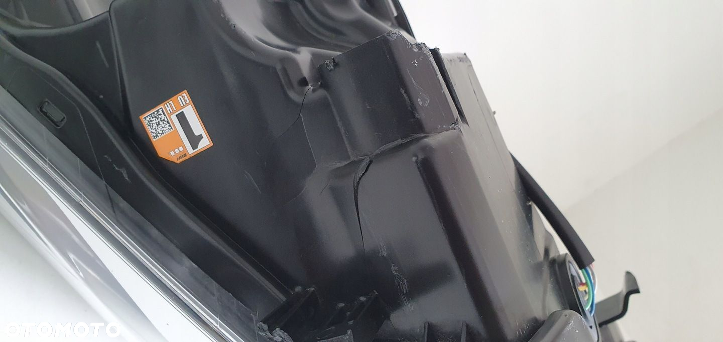 TOYOTA AYGO II LIFT LAMPA LEWY PRZÓD - 6
