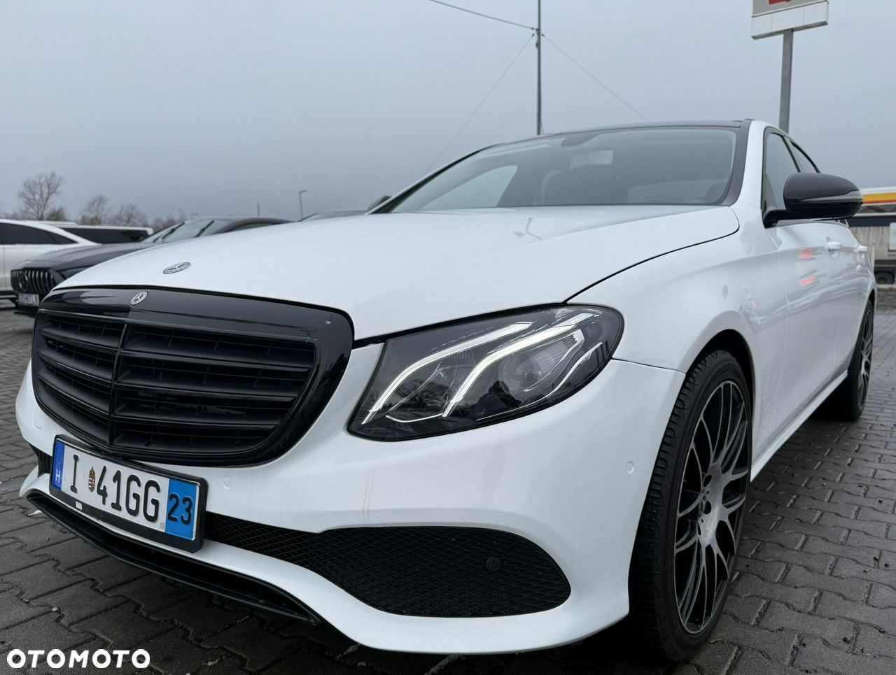 Mercedes-Benz Klasa E 200 d 9G-TRONIC - 11