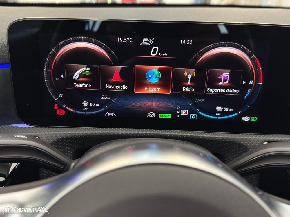 Mercedes-Benz A 250 e AMG Line - 22