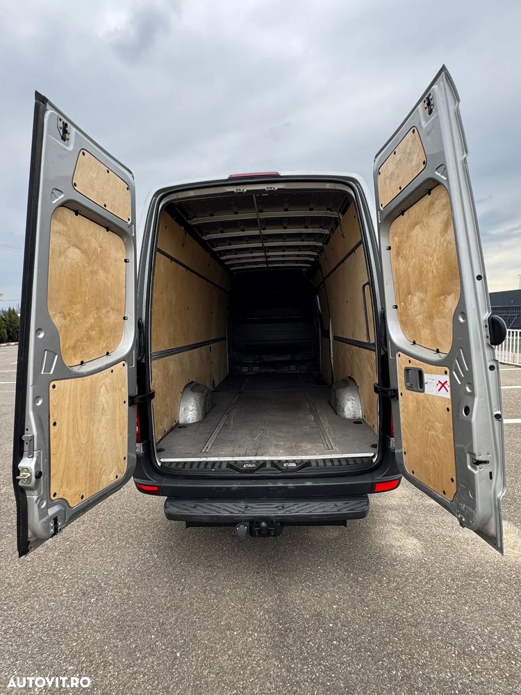 Mercedes-Benz Sprinter - 8