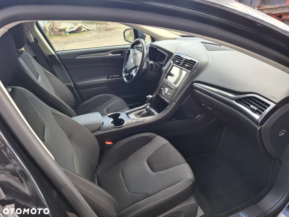 Ford Mondeo 2.0 EcoBlue Titanium - 21