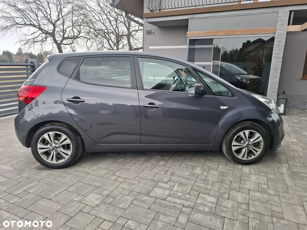 Kia Venga 1.4 CVVT UEFA EURO 2016 - 6