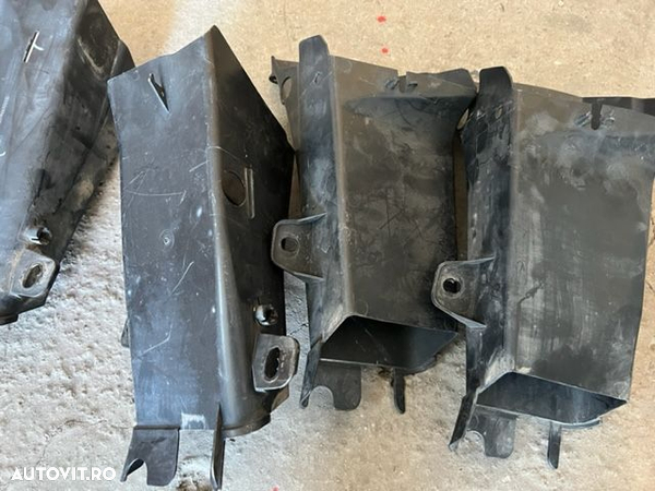 Tunel aer stanga dreapta fata frane bmw F10 Tunel aer frana/prelungire bara/plastice motor Bmw F10