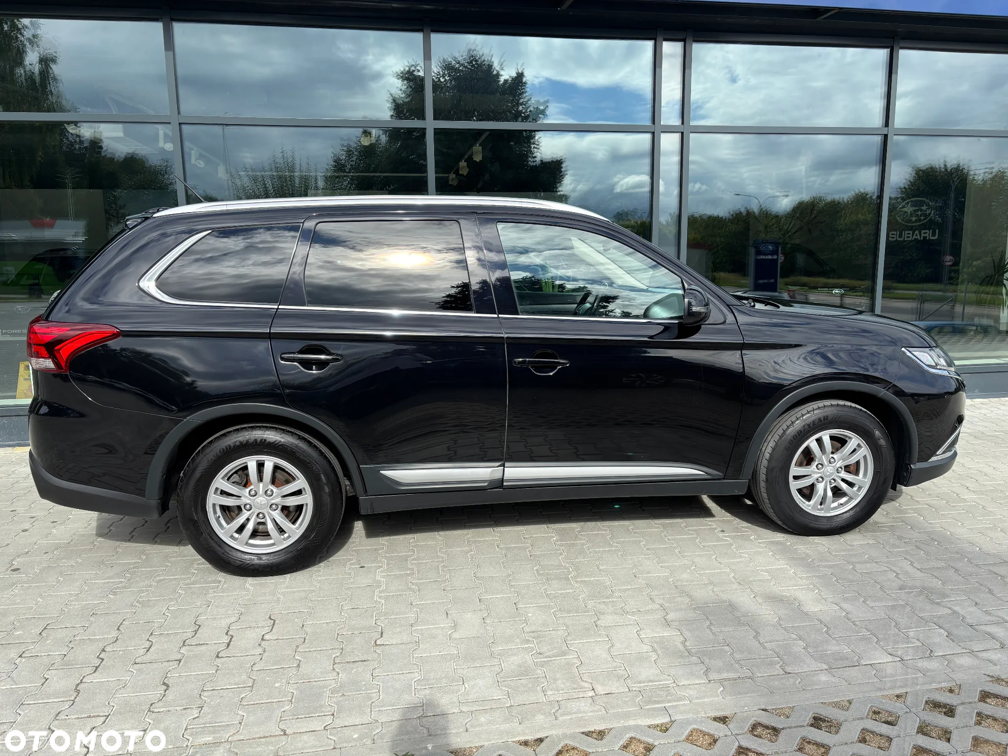 Mitsubishi Outlander 2.2 DID Intense + 4WD - 14