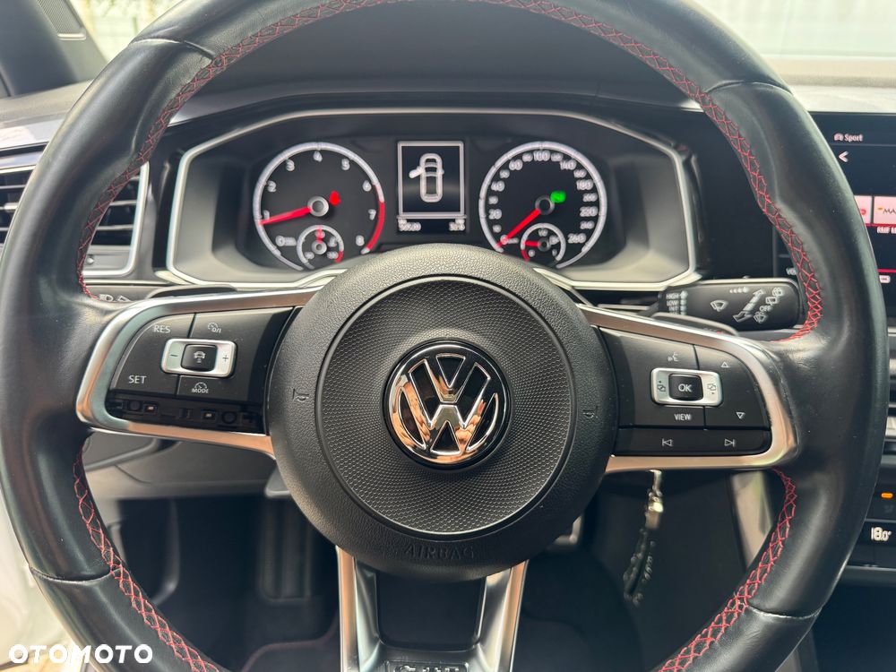Volkswagen Polo 2.0 TSI OPF DSG GTI - 24
