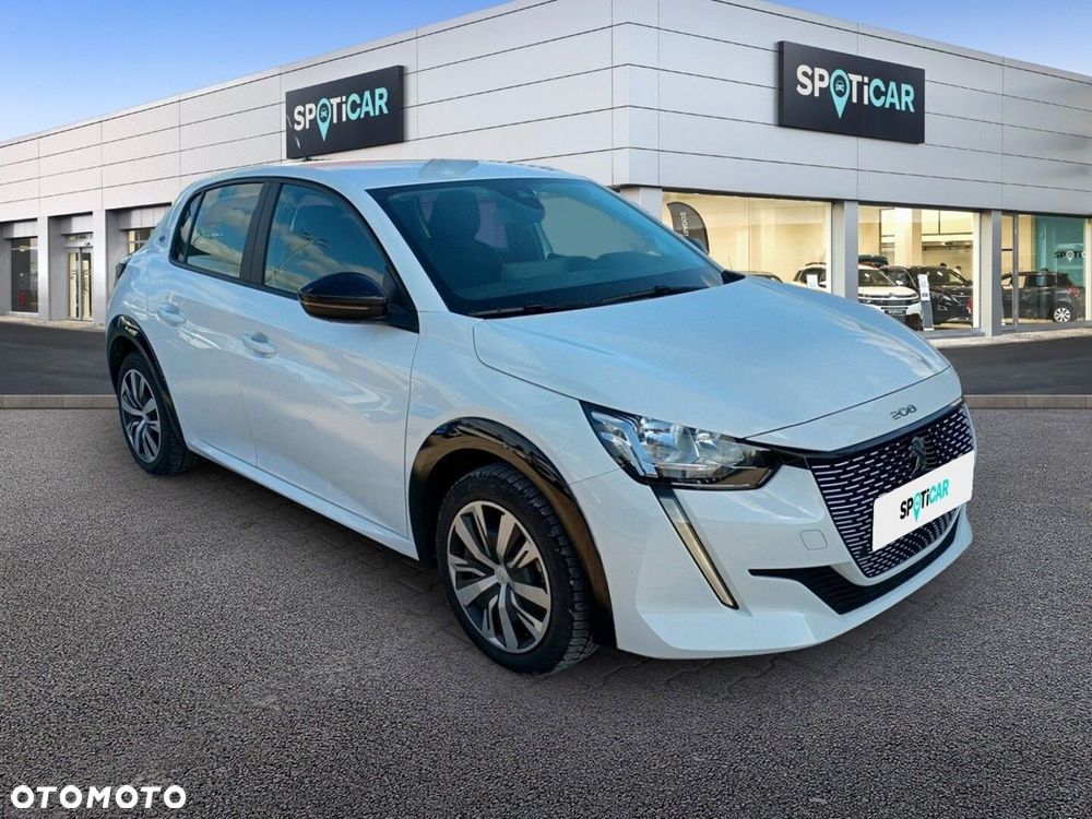 Peugeot 208 - 4
